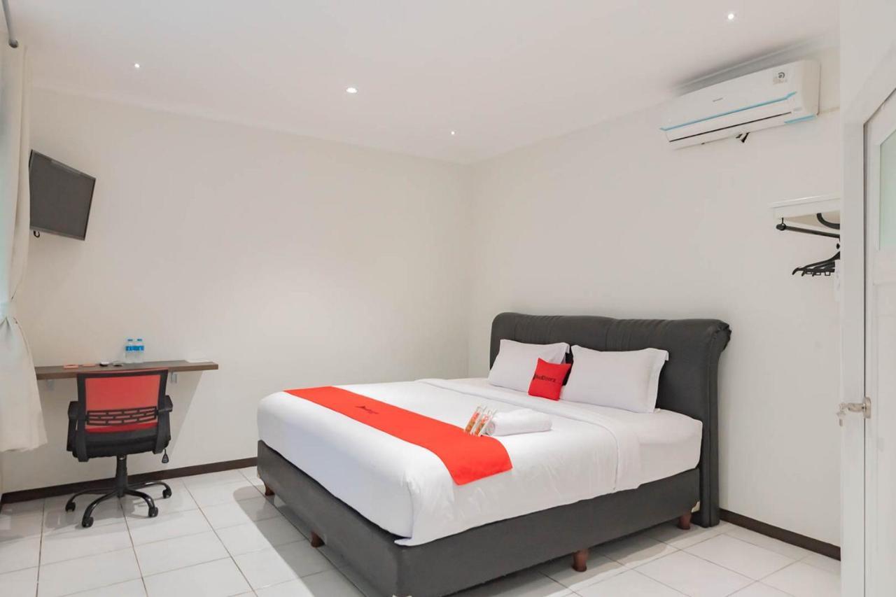 Reddoorz Plus @ Pakuan Residence Tajur Bogor Dış mekan fotoğraf