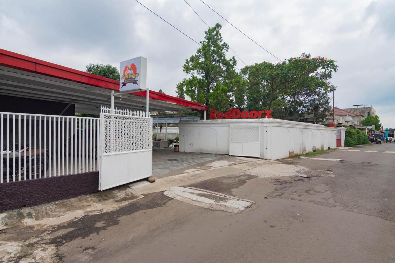 Reddoorz Plus @ Pakuan Residence Tajur Bogor Dış mekan fotoğraf